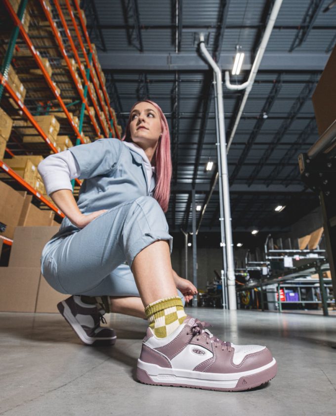 Women's Overton Work Shoe (Carbon Toe)  |  Toadstool/Star White