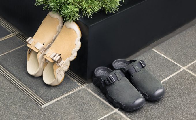 Men's Hyperport Leather Clog  |  Cornstalk/Plaza Taupe